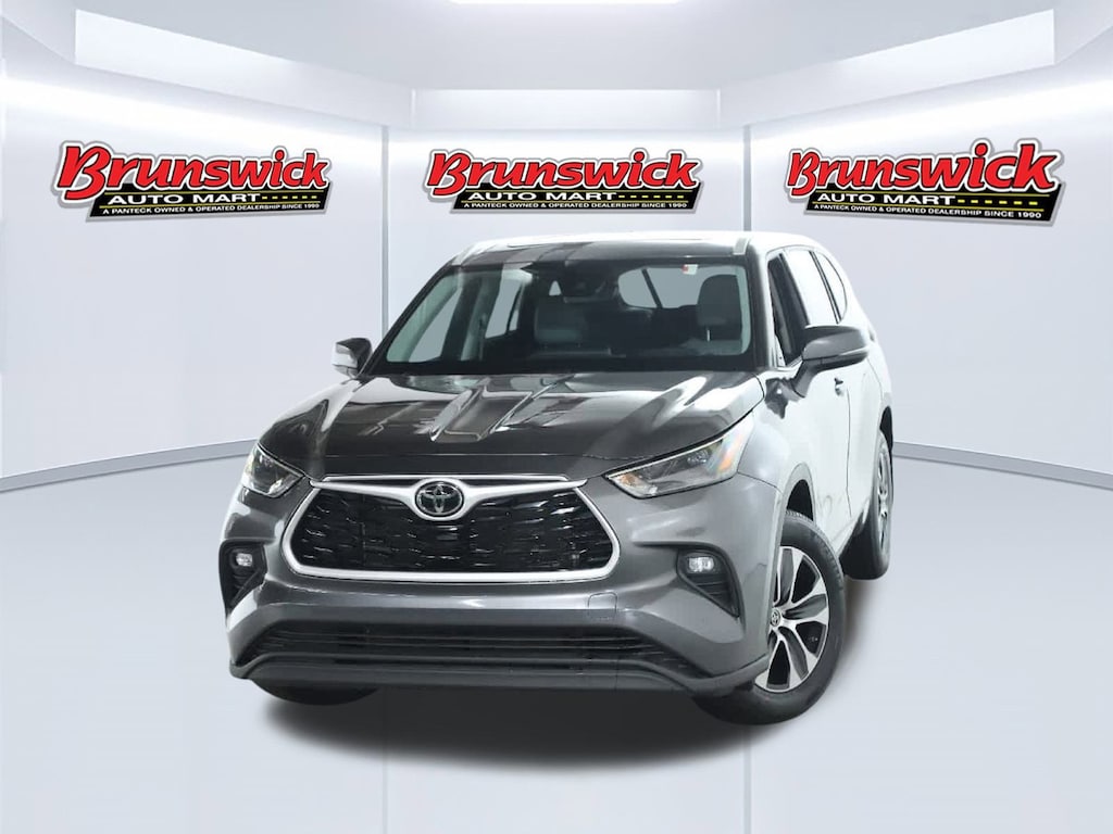 Certified 2022 Toyota Highlander XLE SUV