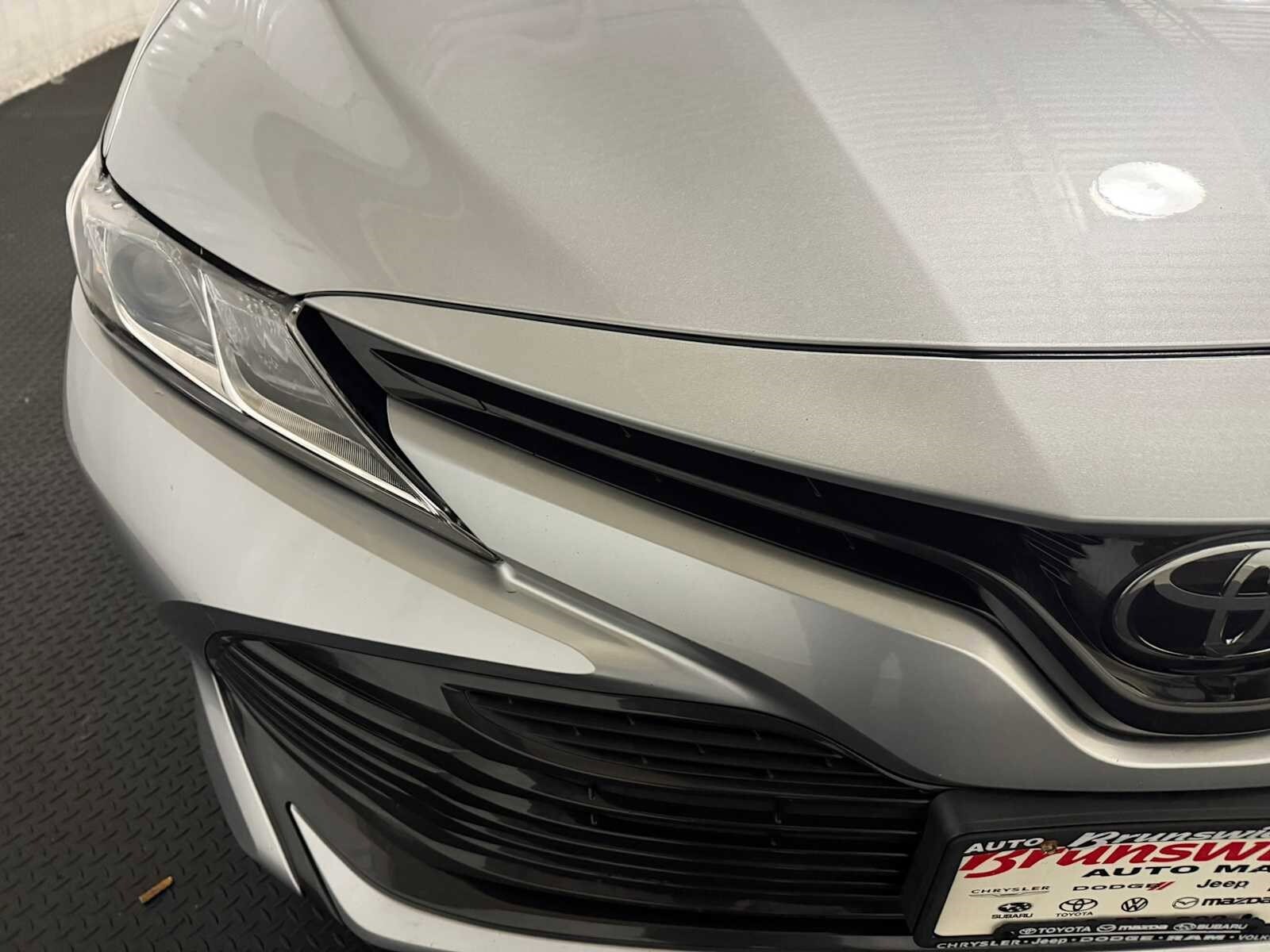 2020 Toyota Camry LE photo 4