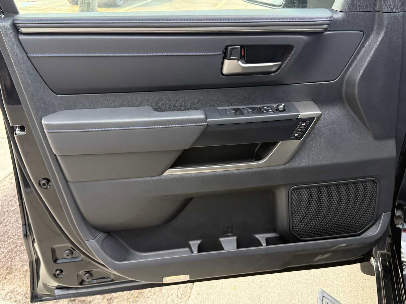 2026 Toyota Sequoia Platinum - Photo 8