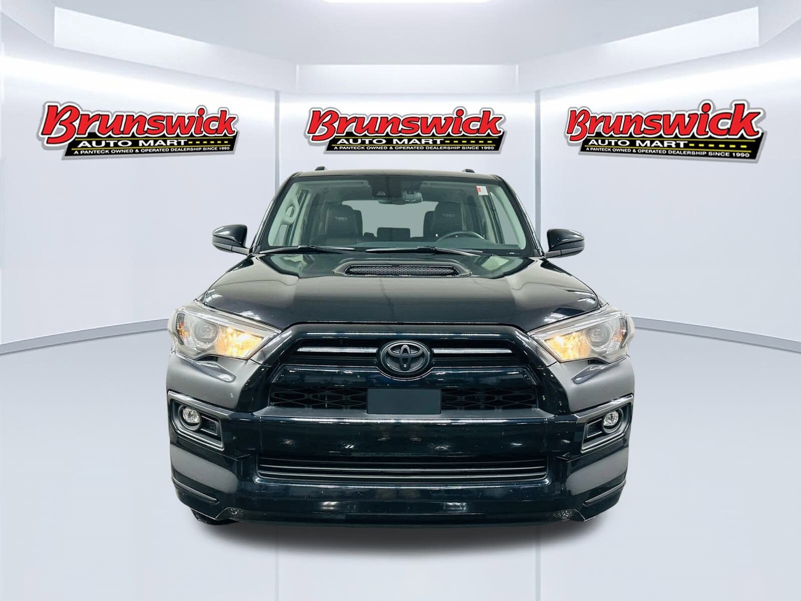 2022 Toyota 4Runner TRD Sport photo 2