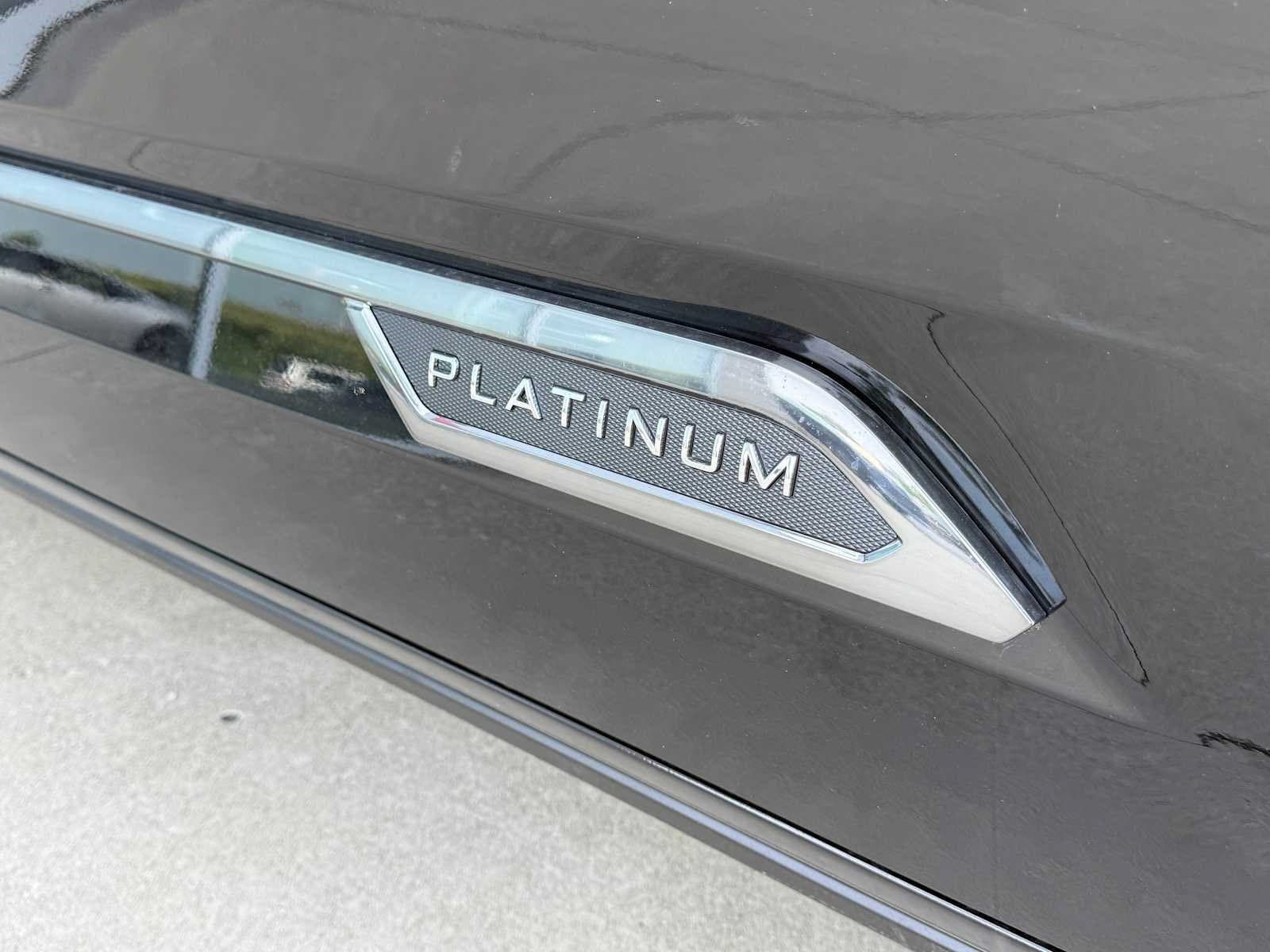 2026 Toyota Sequoia Platinum - Photo 6