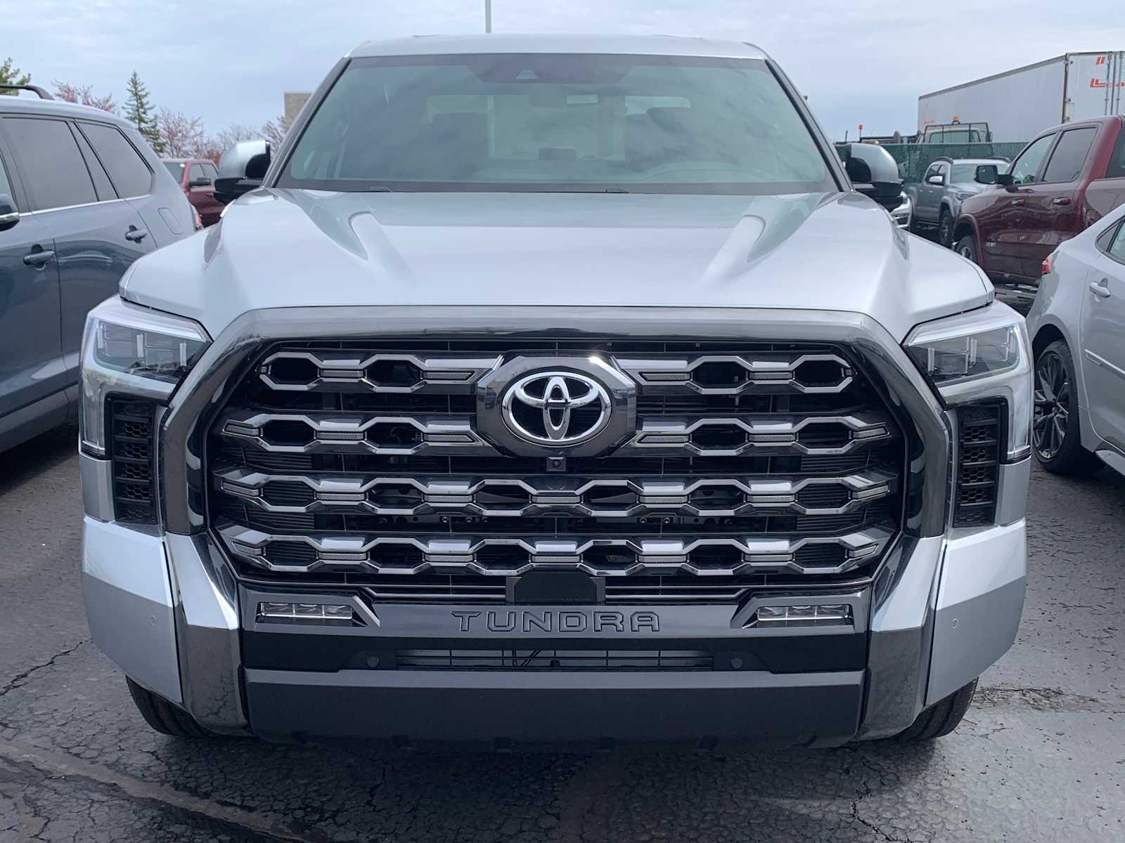 2025 Toyota Tundra Platinum photo 2