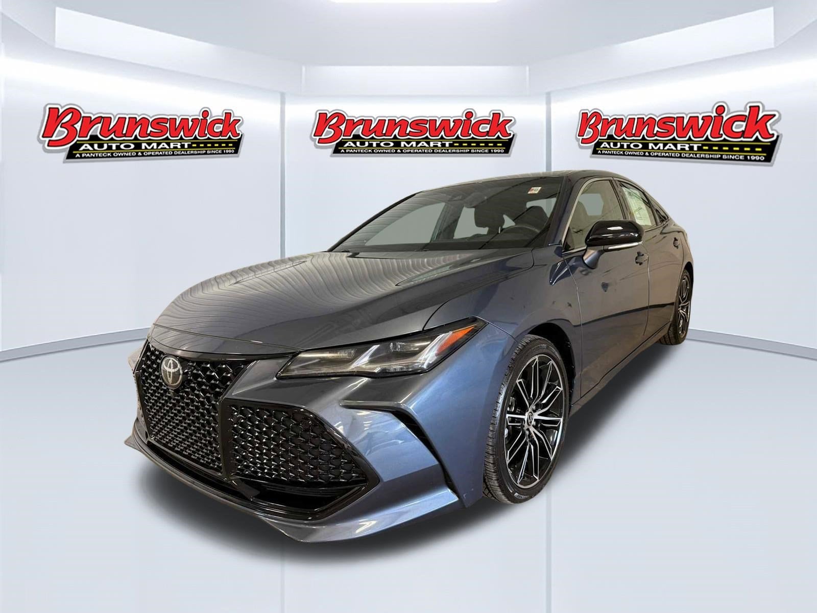 2021 Toyota Avalon Touring's photo