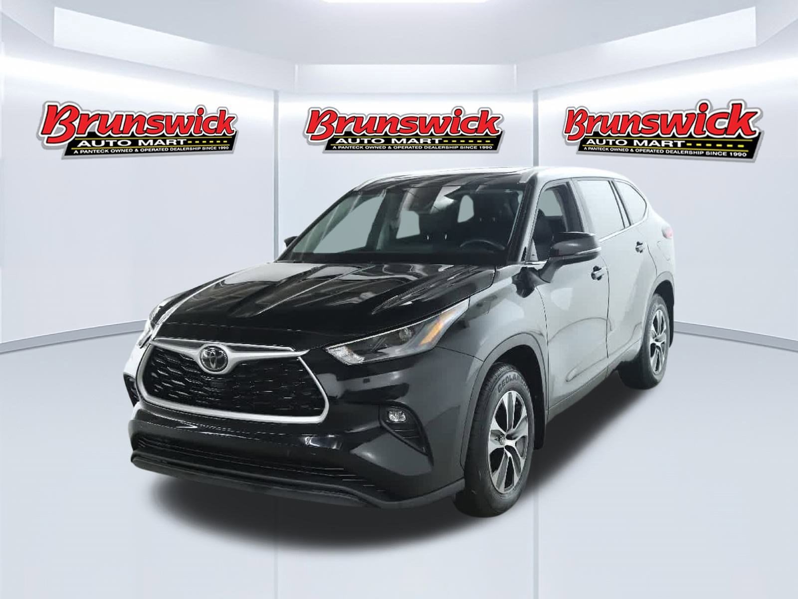 2023 Toyota Highlander SUV 