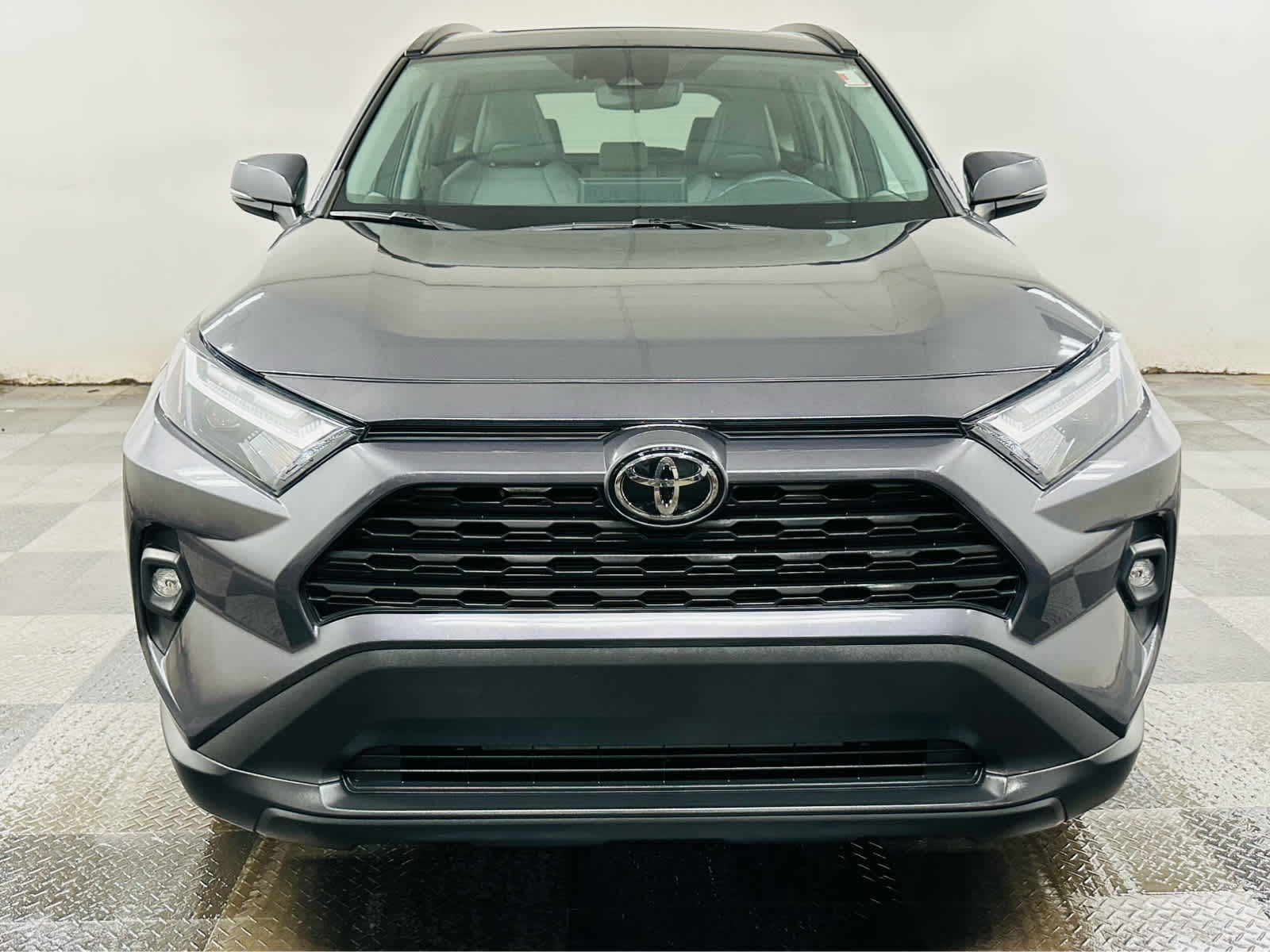 2022 Toyota RAV4 XLE Premium photo 2