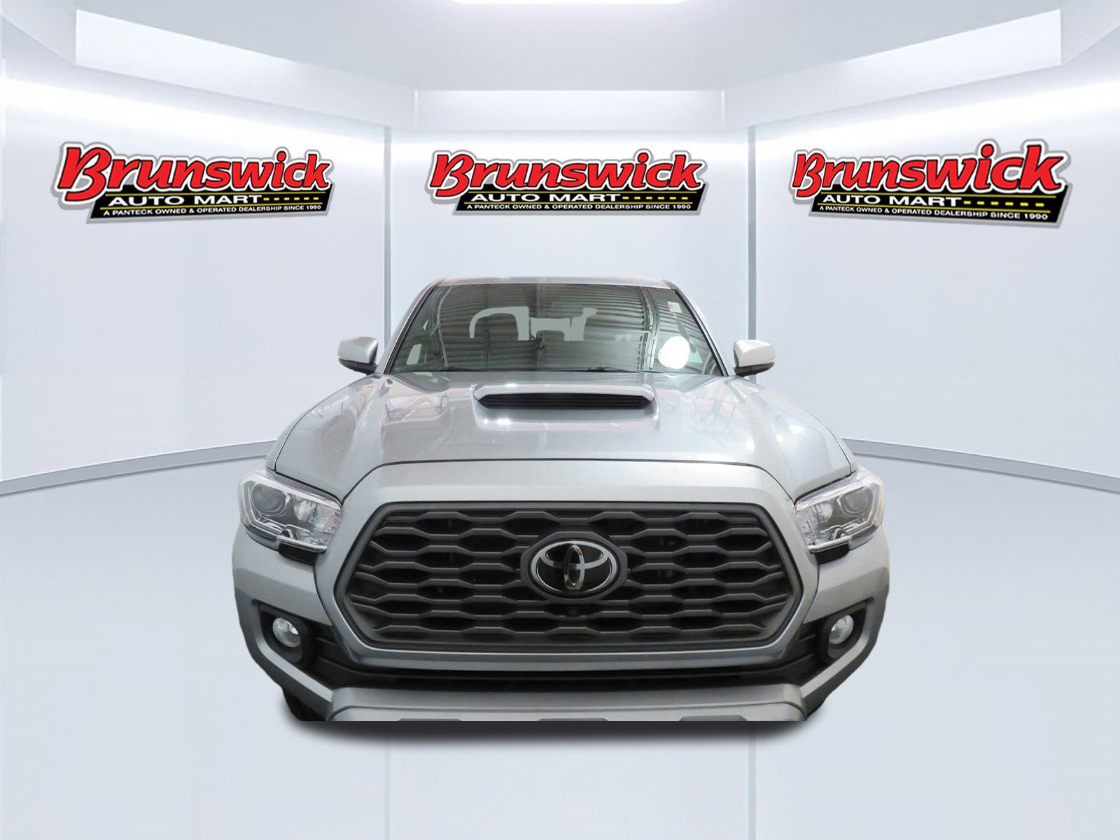 2023 Toyota Tacoma TRD Sport V6 photo 3