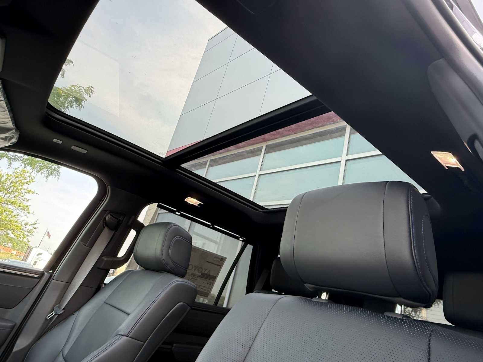2026 Toyota Sequoia Platinum - Photo 12