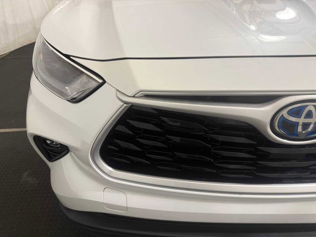 Certified 2022 Toyota Highlander Hybrid XLE SUV