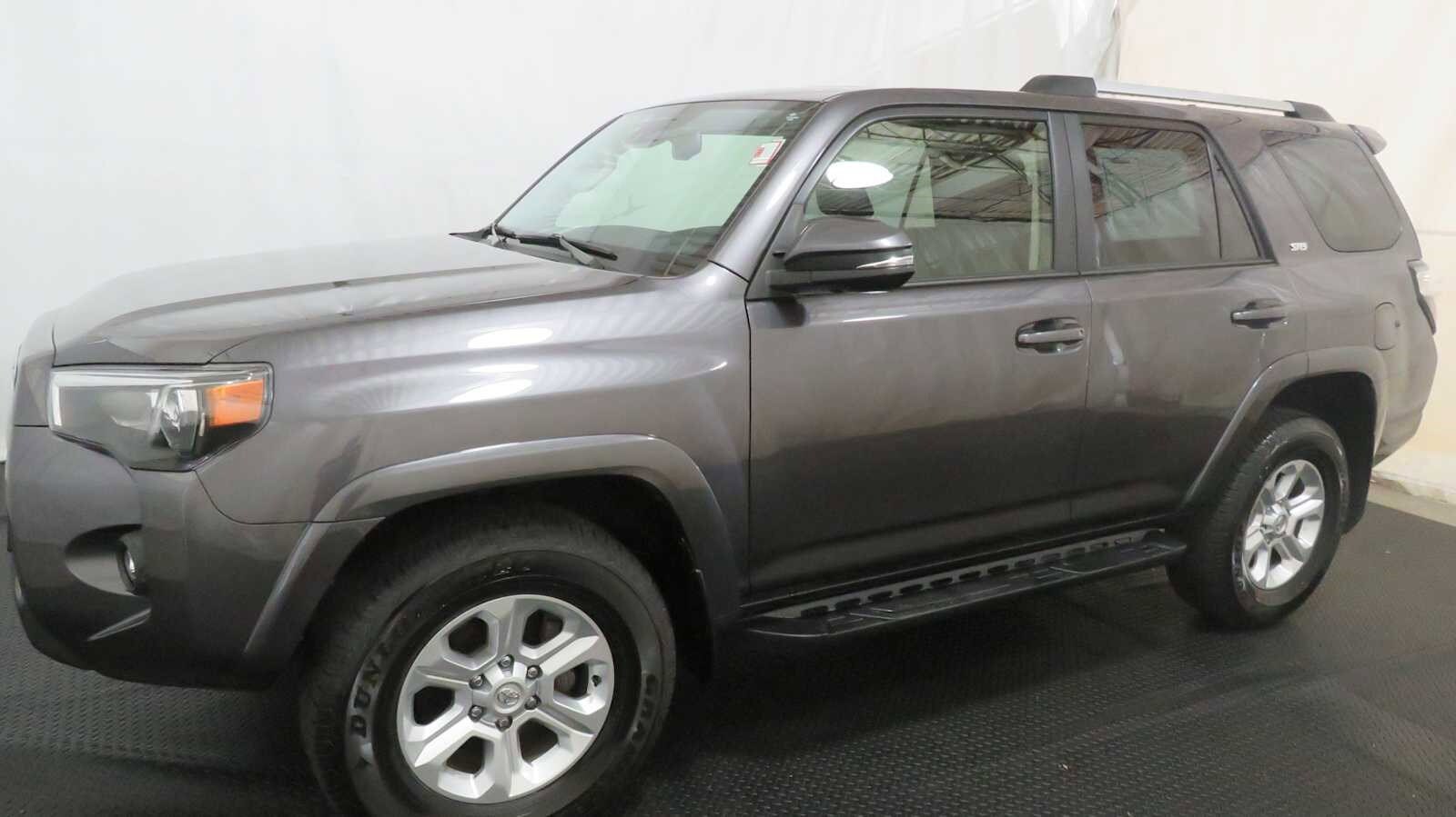 2023 Toyota 4Runner SR5 Premium photo 2