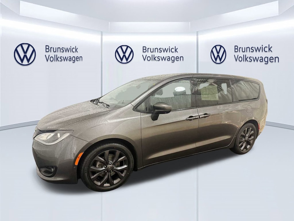 Used 2019 Chrysler Pacifica Touring Plus Van Passenger Van