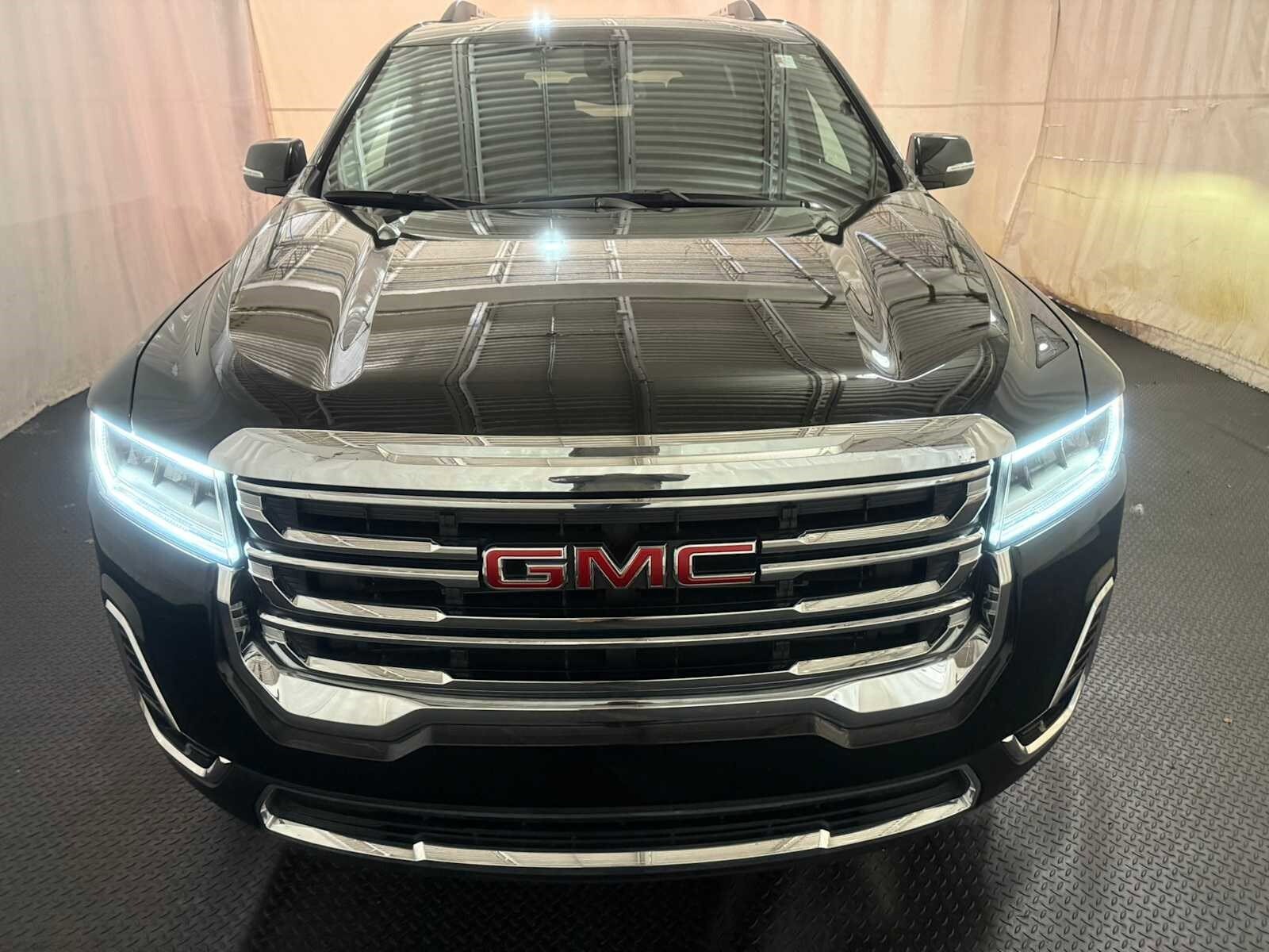 2023 Gmc Acadia SLT photo 2