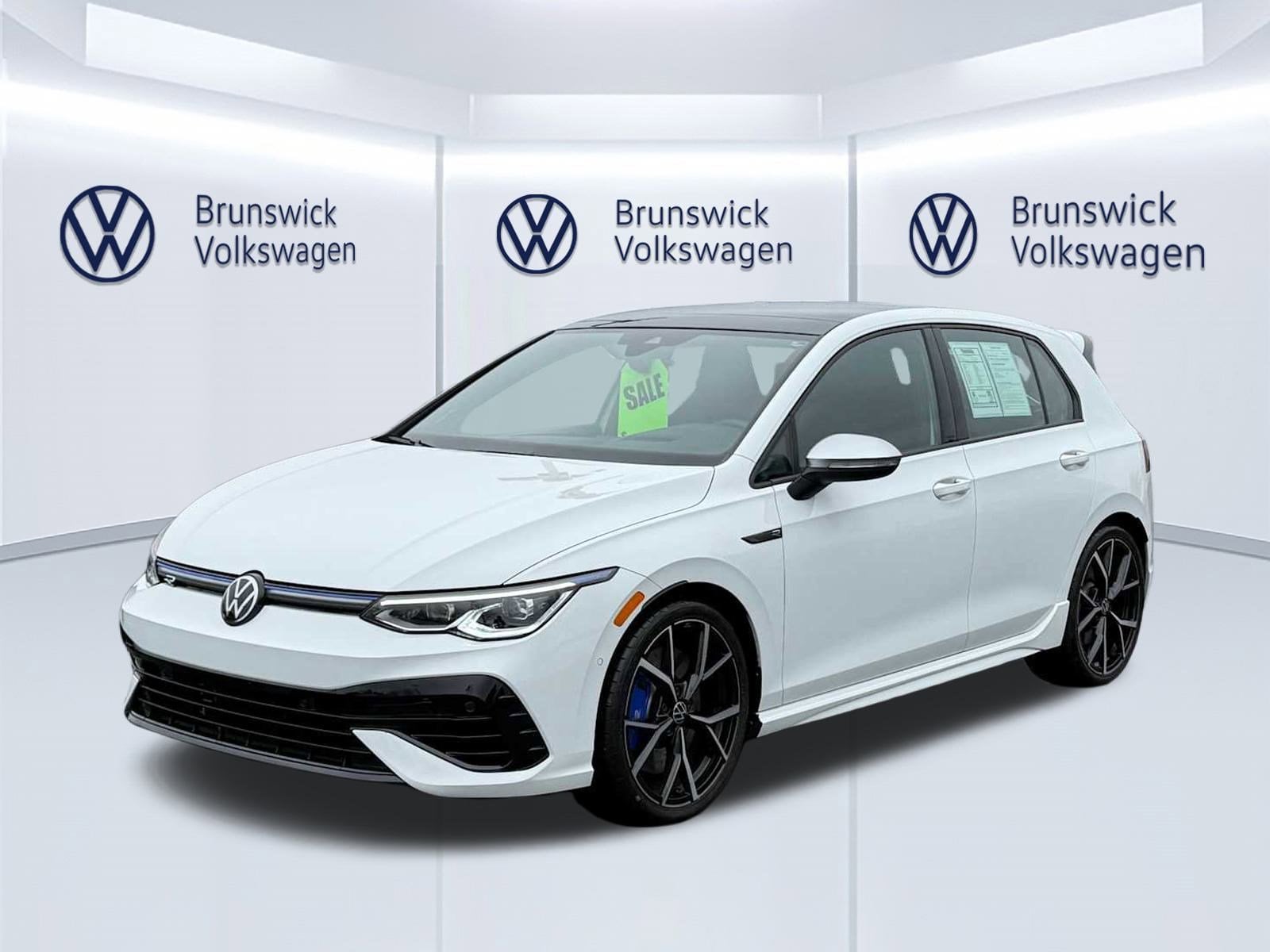 2024 Volkswagen Golf R R's photo