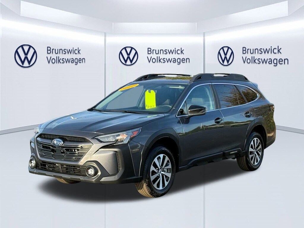 Used 2025 Subaru Outback Premium SUV
