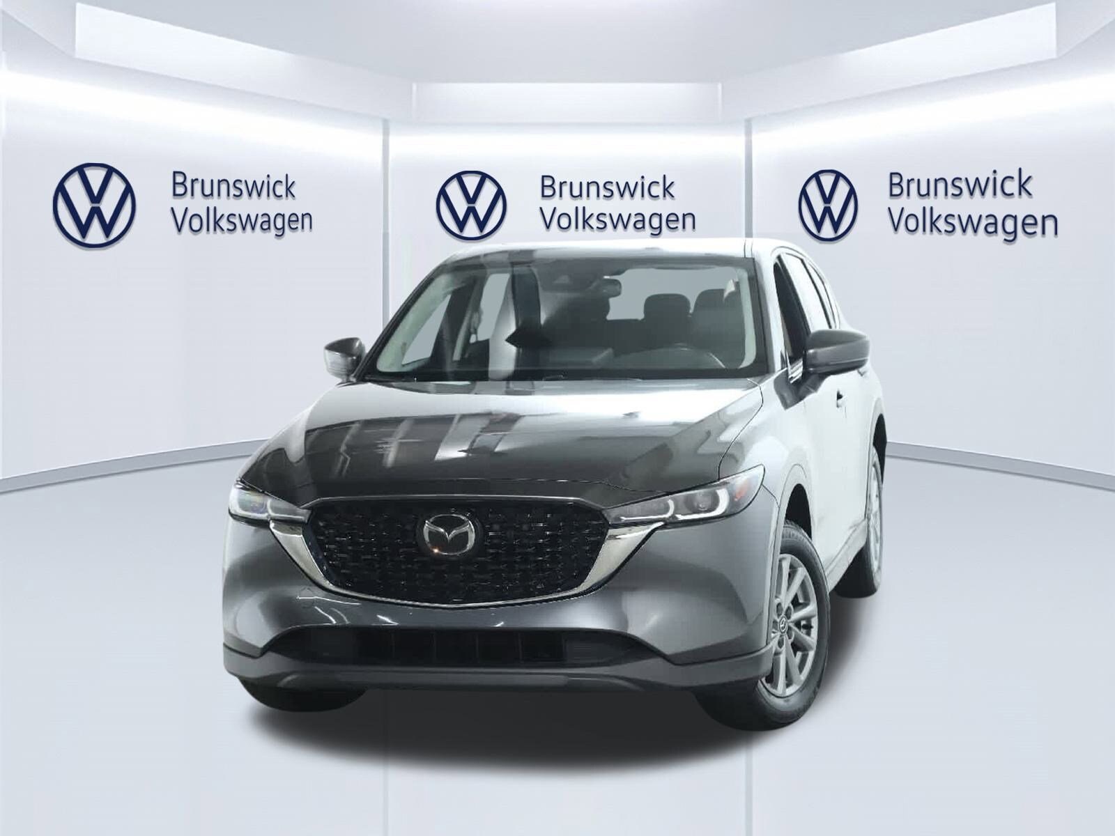 2023 Mazda CX-5 2.5 S Preferred photo 2