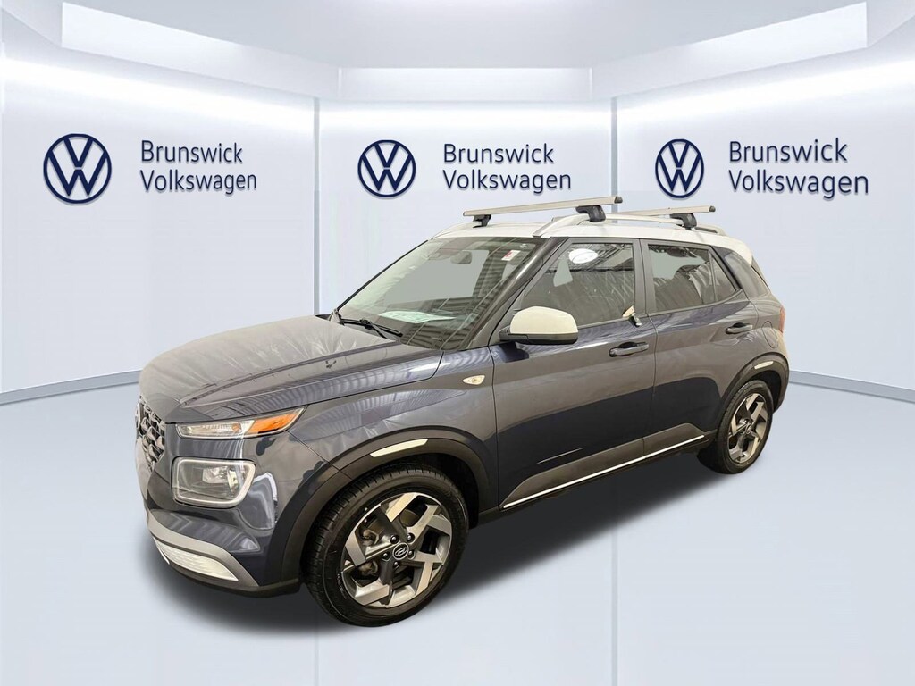 Used 2023 Hyundai Venue Limited SUV