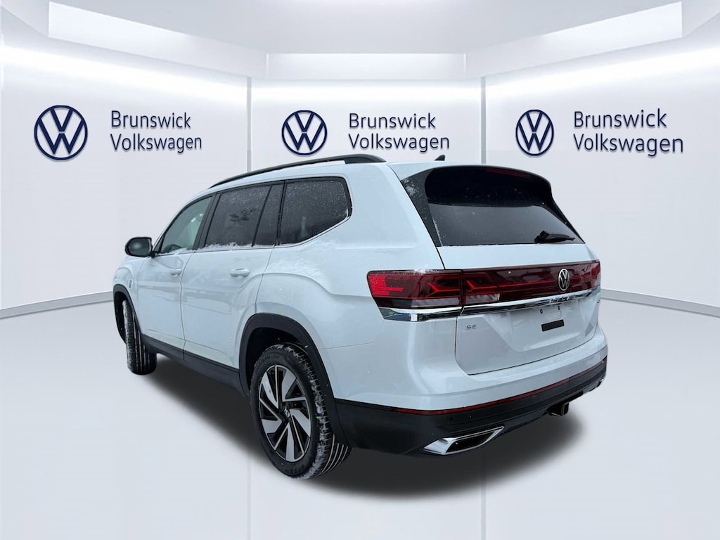 New 2026 Volkswagen Atlas 2.0T SE w/Technology 4MOTION