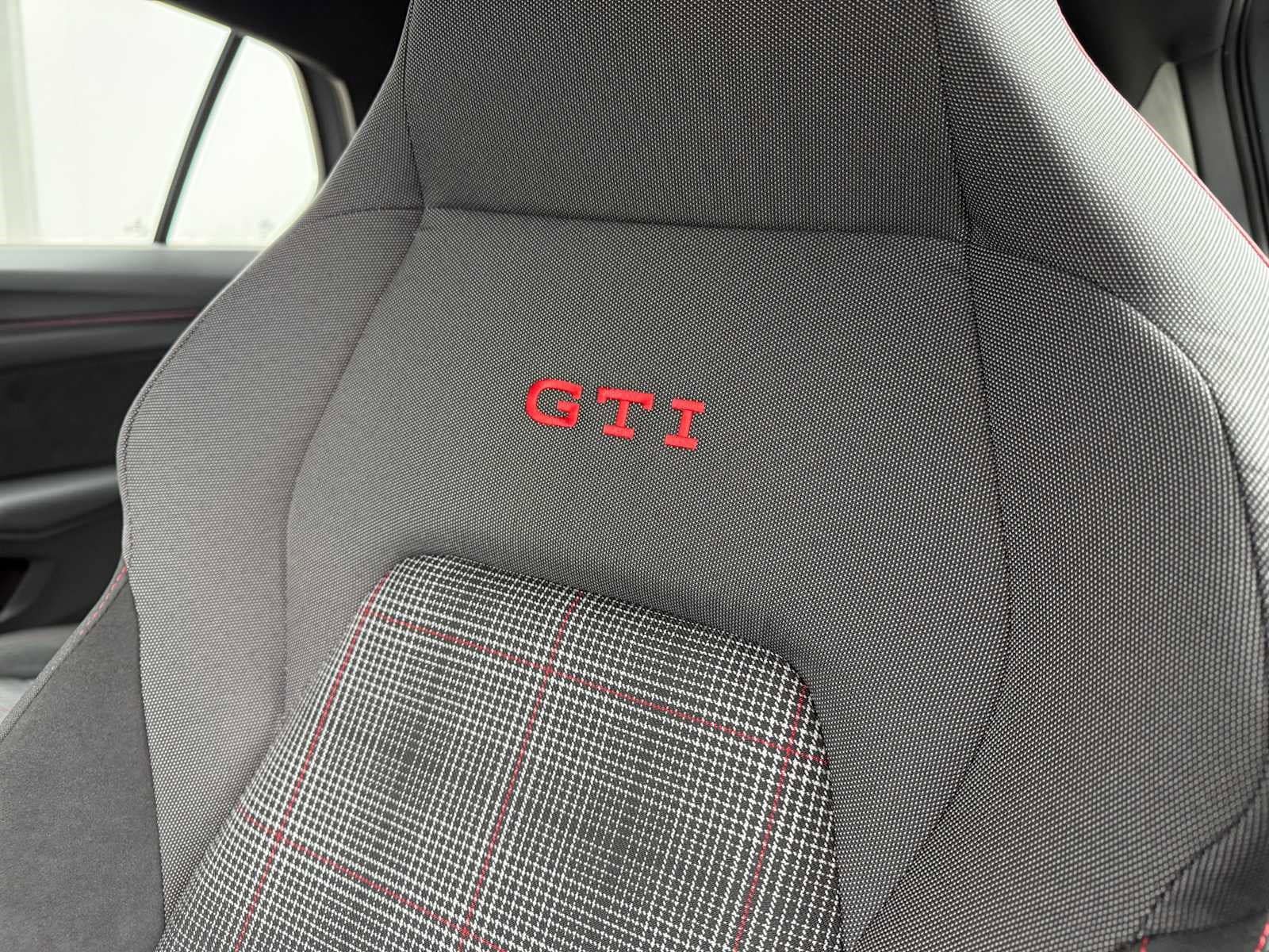 2026 Volkswagen Golf GTI S - Photo 9