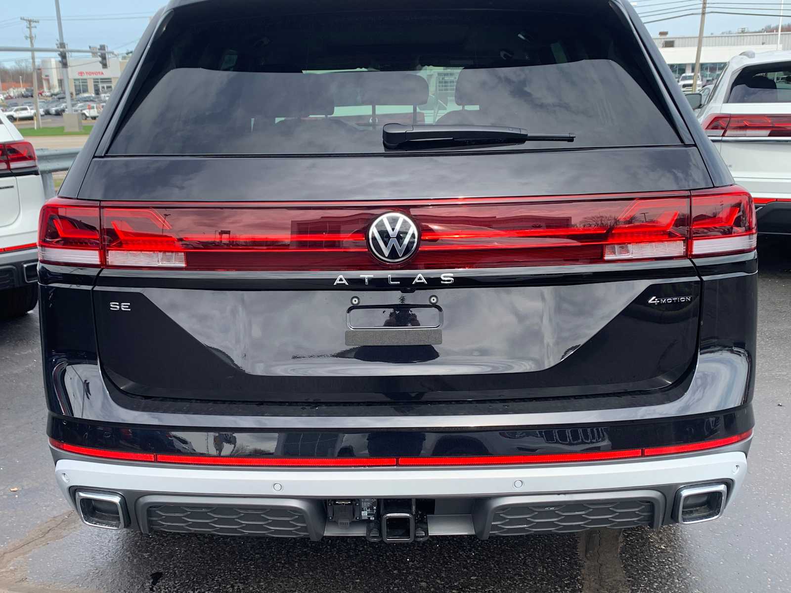 2025 Volkswagen Atlas Peak Edition SE photo 4