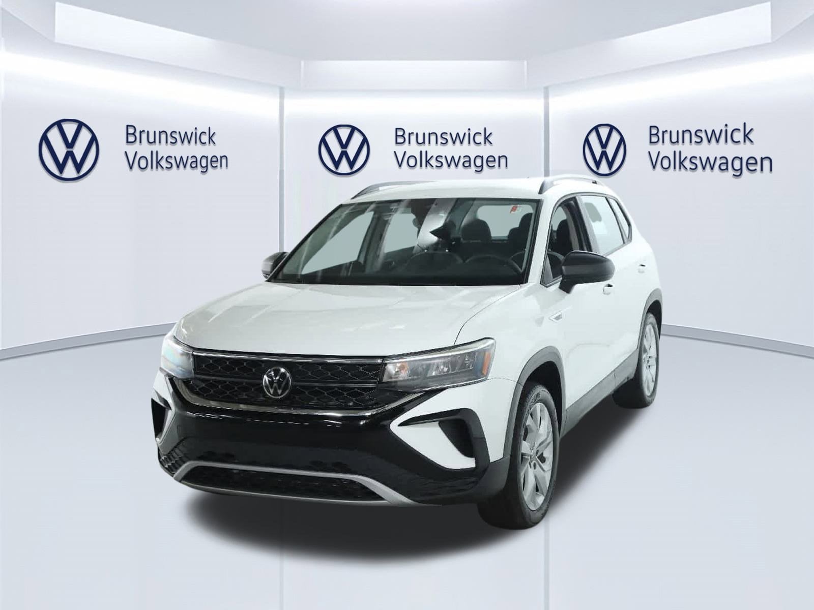 2023 Volkswagen Taos S's photo