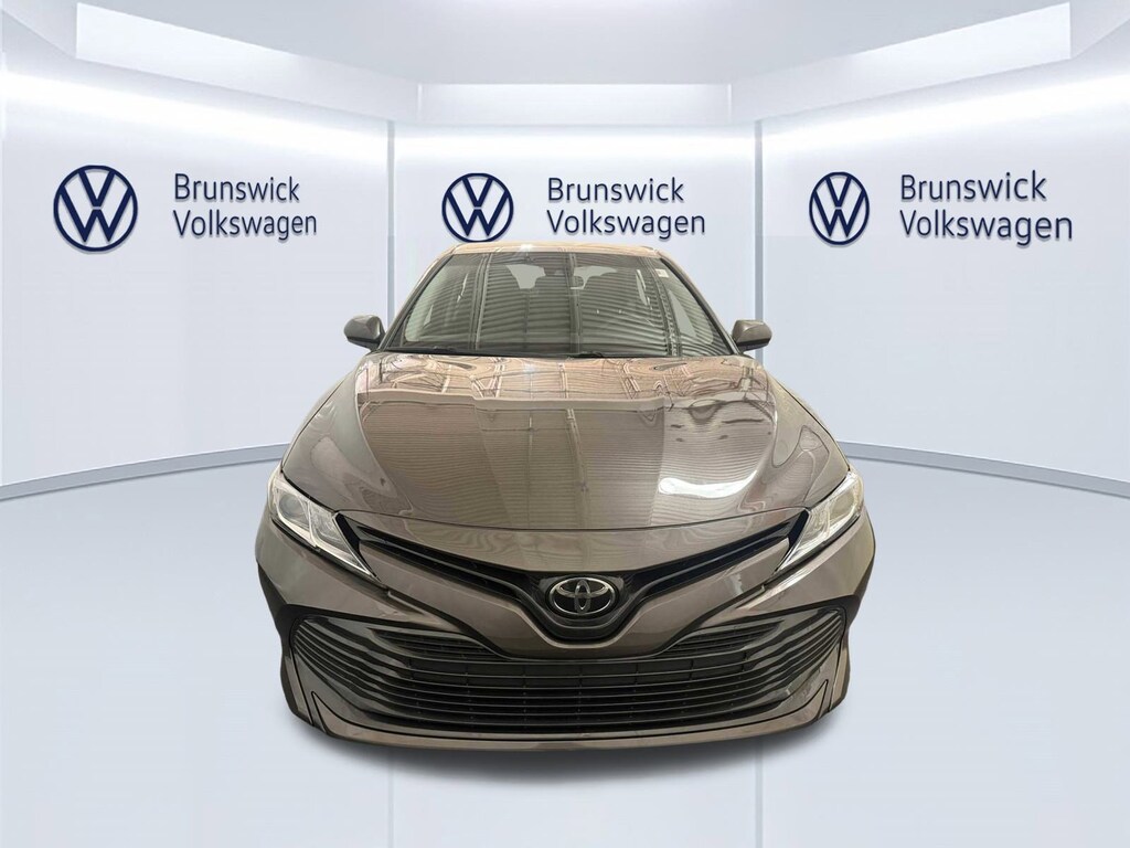 Used 2018 Toyota Camry LE Sedan