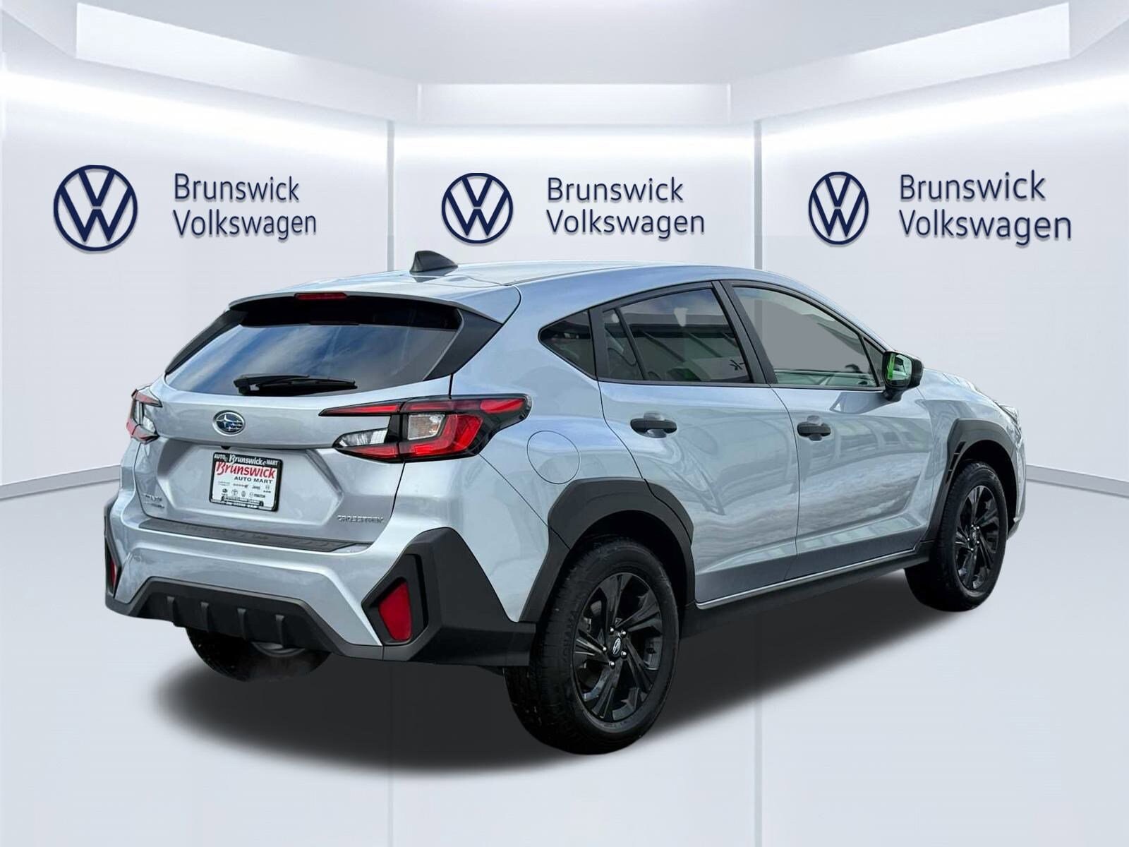 2025 Subaru Crosstrek Base photo 3