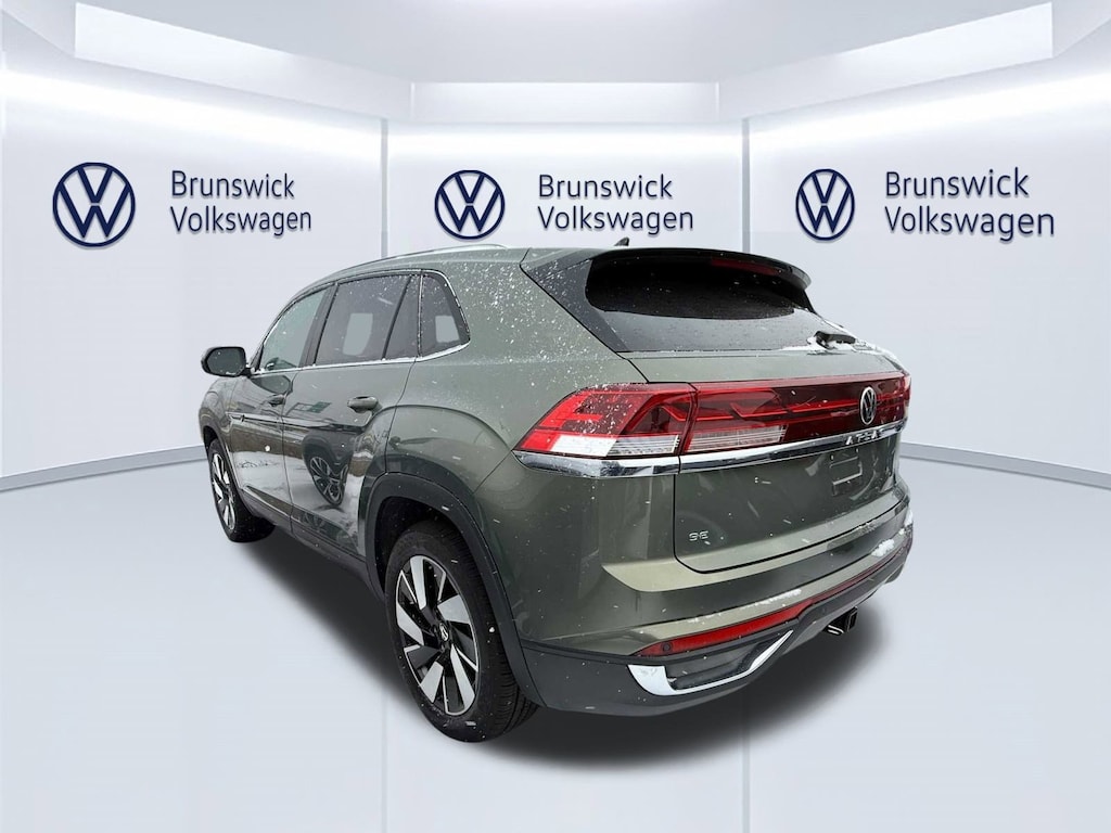 New 2026 Volkswagen Atlas Cross Sport 2.0T SE w/Technology 4MOTION