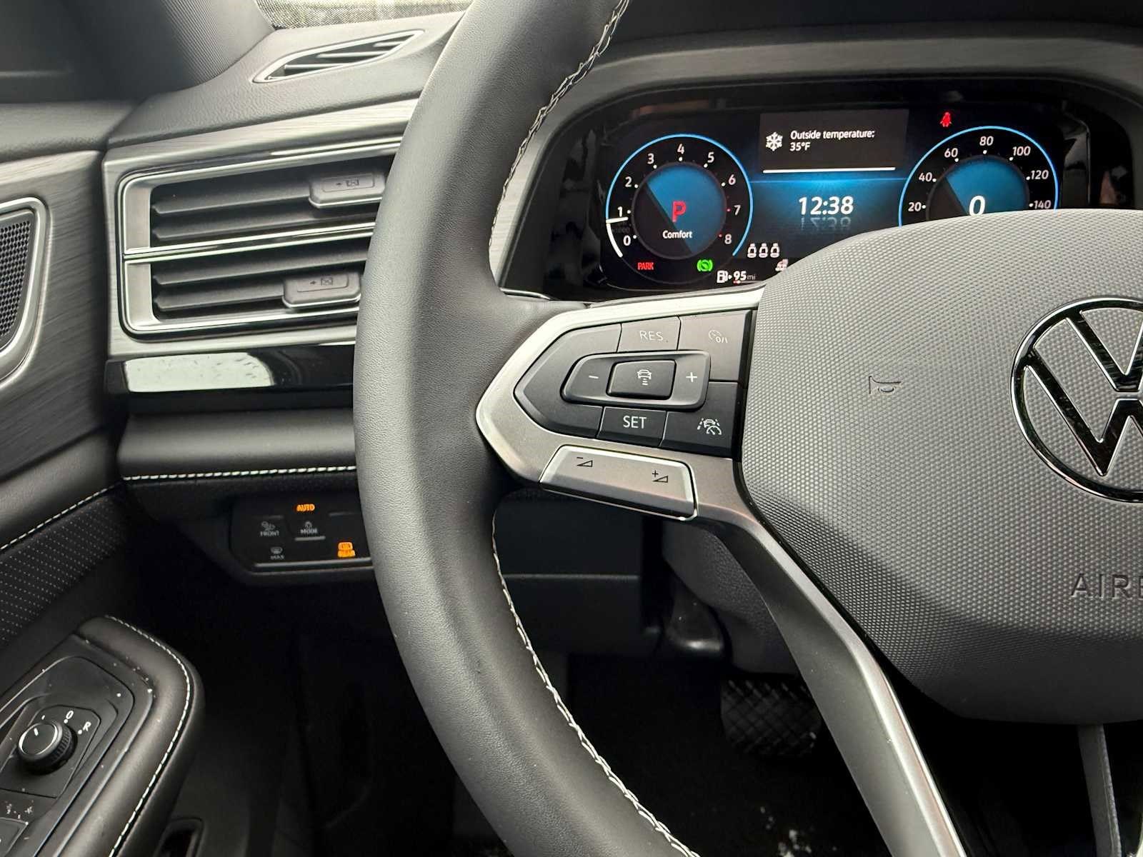 2026 Volkswagen Atlas Cross Sport SE w/Tech - Photo 9