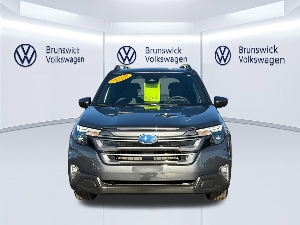 Used 2025 Subaru Forester Premium SUV