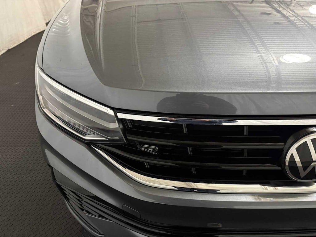 Used 2023 Volkswagen Tiguan 2.0T SE R-Line Black SUV