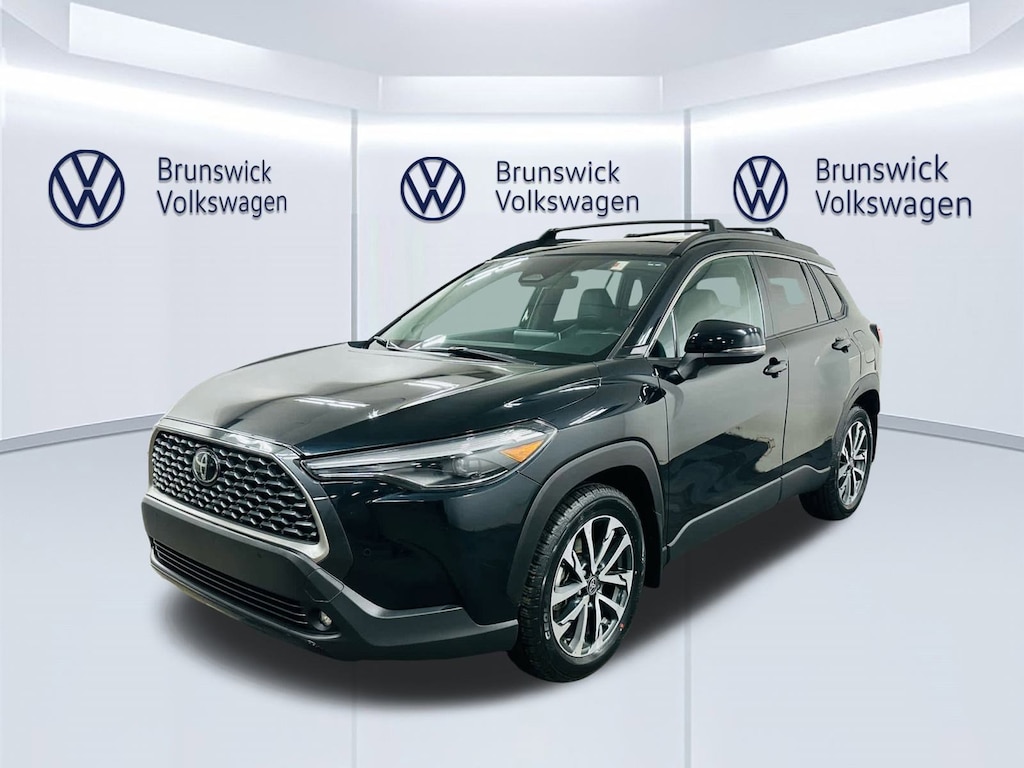 Used 2023 Toyota Corolla Cross XLE SUV