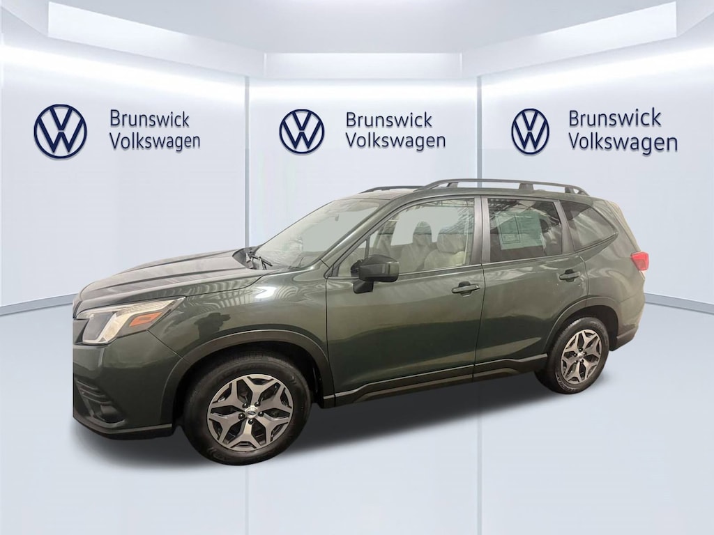 Used 2023 Subaru Forester Premium SUV