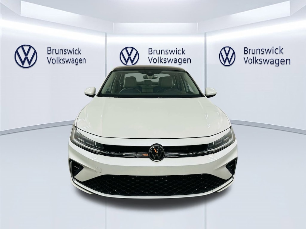 Used 2025 Volkswagen Jetta 1.5T SE Sedan