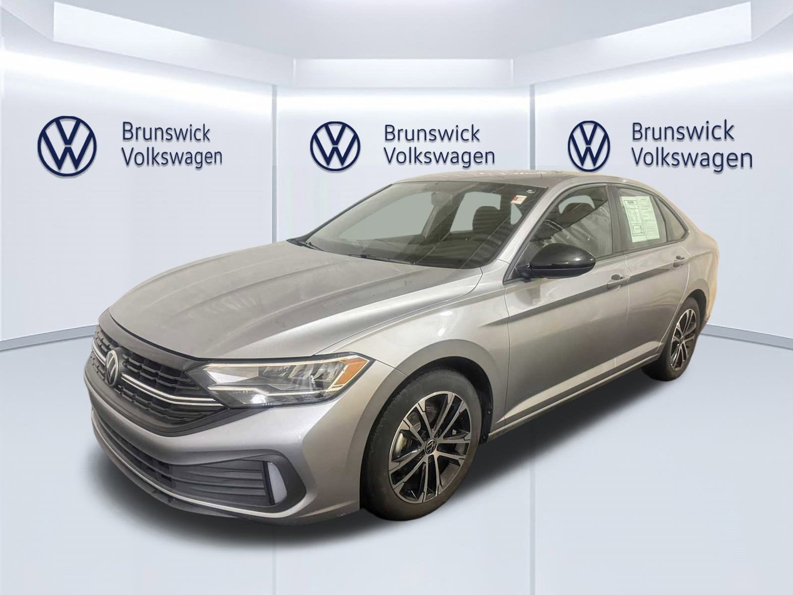 2022 Volkswagen Jetta Sport's photo