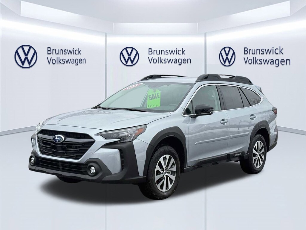 Used 2025 Subaru Outback Premium SUV