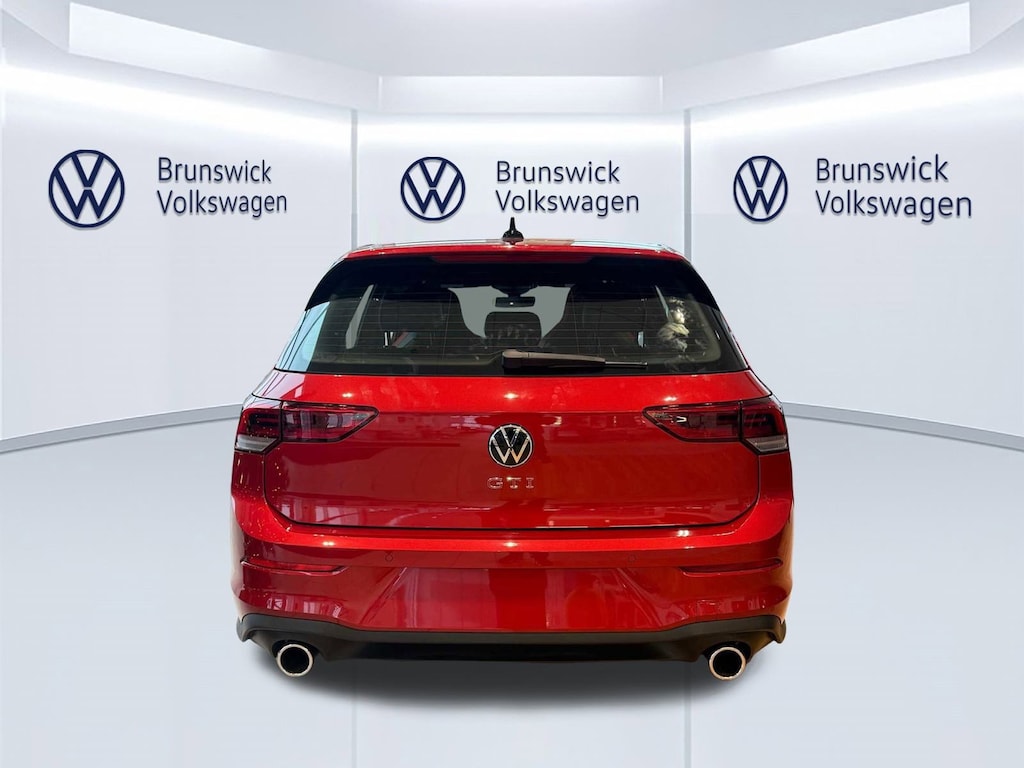 New 2025 Volkswagen Golf GTI SE 2.0T DSG