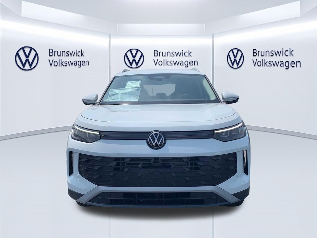 New 2026 Volkswagen Tiguan SE 4MOTION