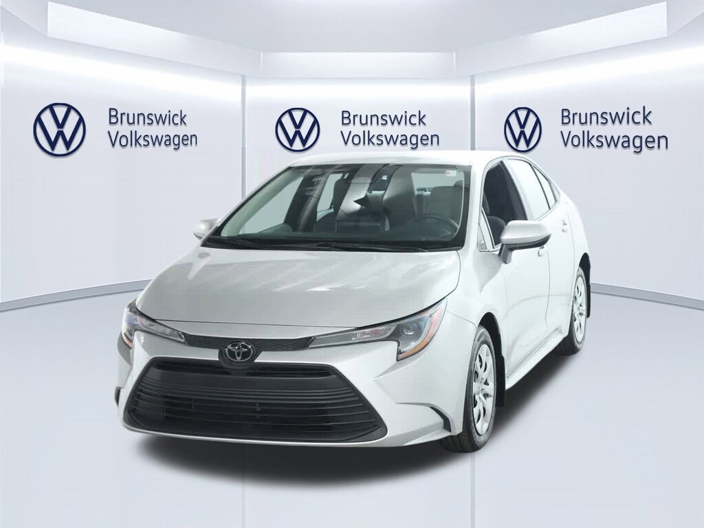 Used 2023 Toyota Corolla LE Sedan
