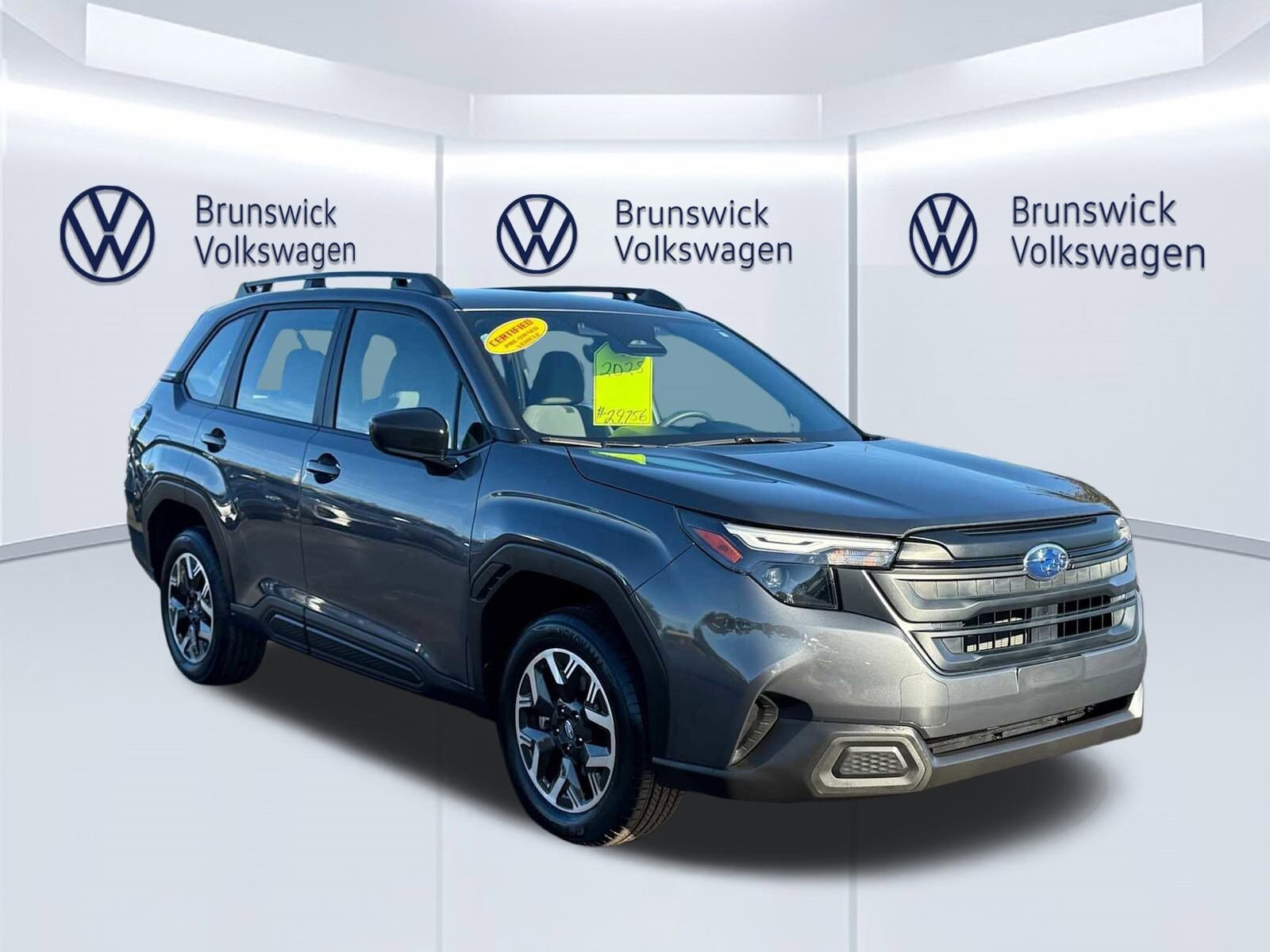 2025 Subaru Forester Base photo 3