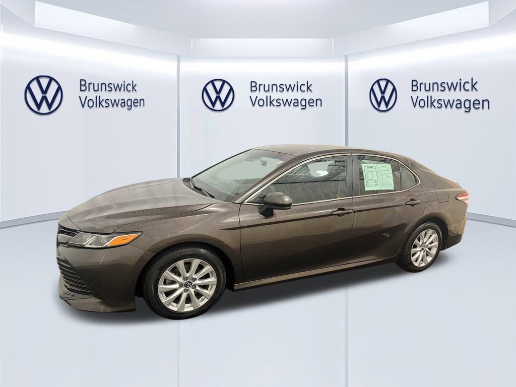 Used 2018 Toyota Camry LE Sedan