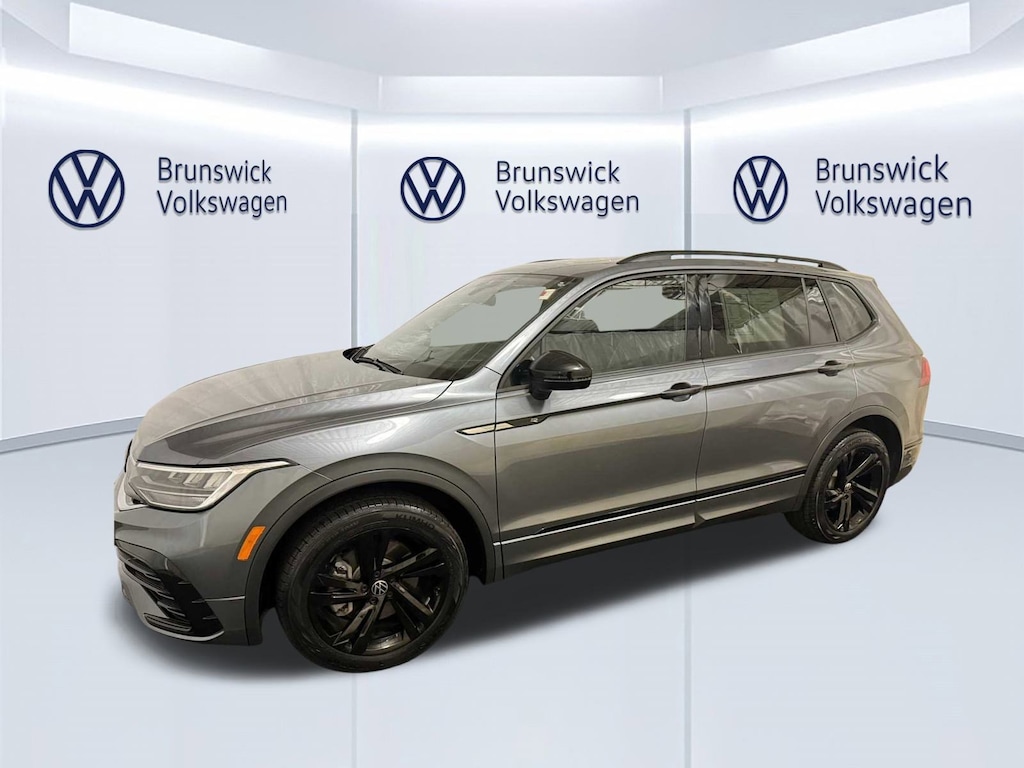 Used 2023 Volkswagen Tiguan 2.0T SE R-Line Black SUV