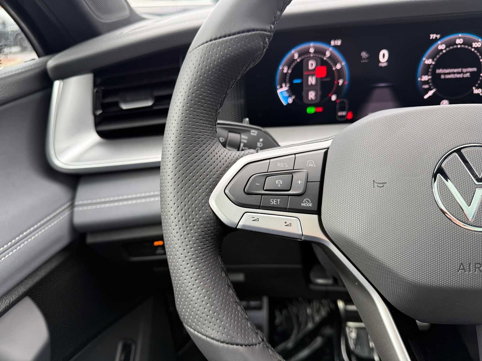 2026 Volkswagen Tiguan SE R-LINE BLACK - Photo 15