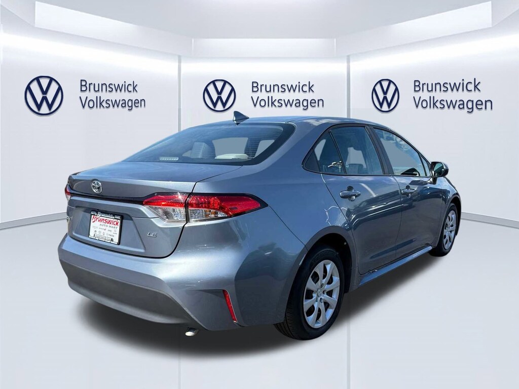 Used 2024 Toyota Corolla LE Sedan
