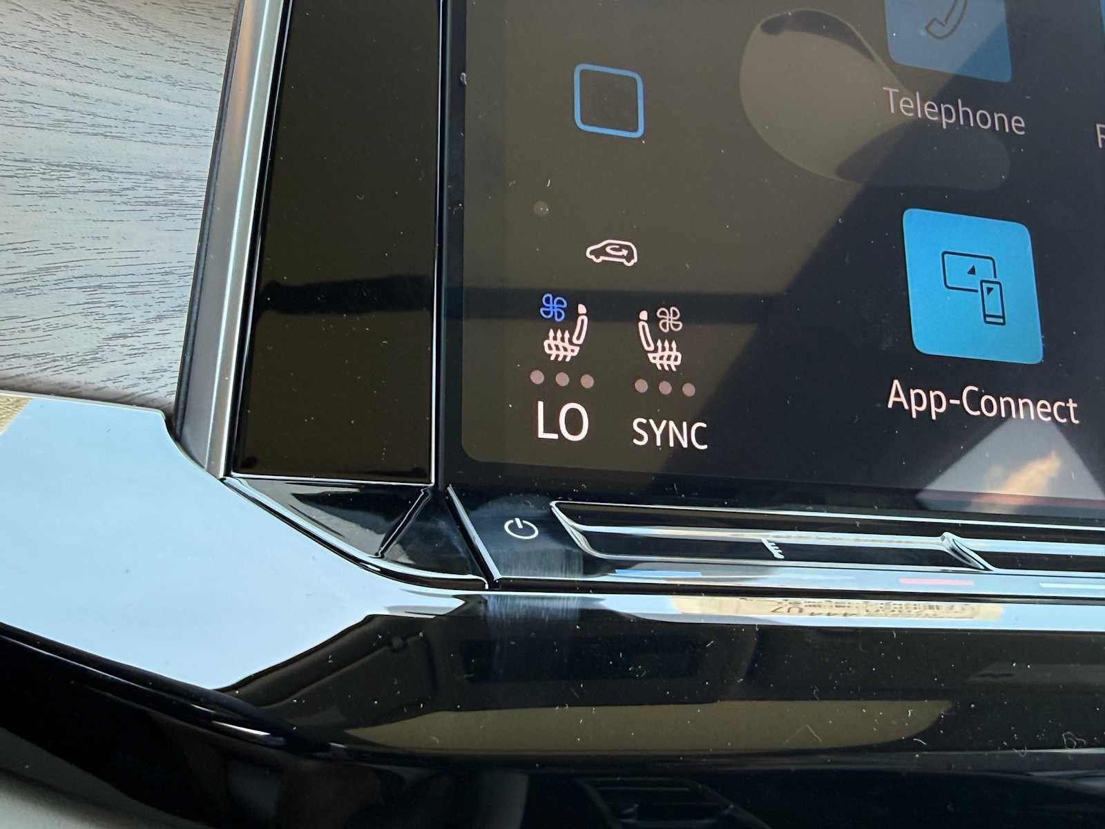 2026 Volkswagen Atlas SE w/Tech - Photo 18