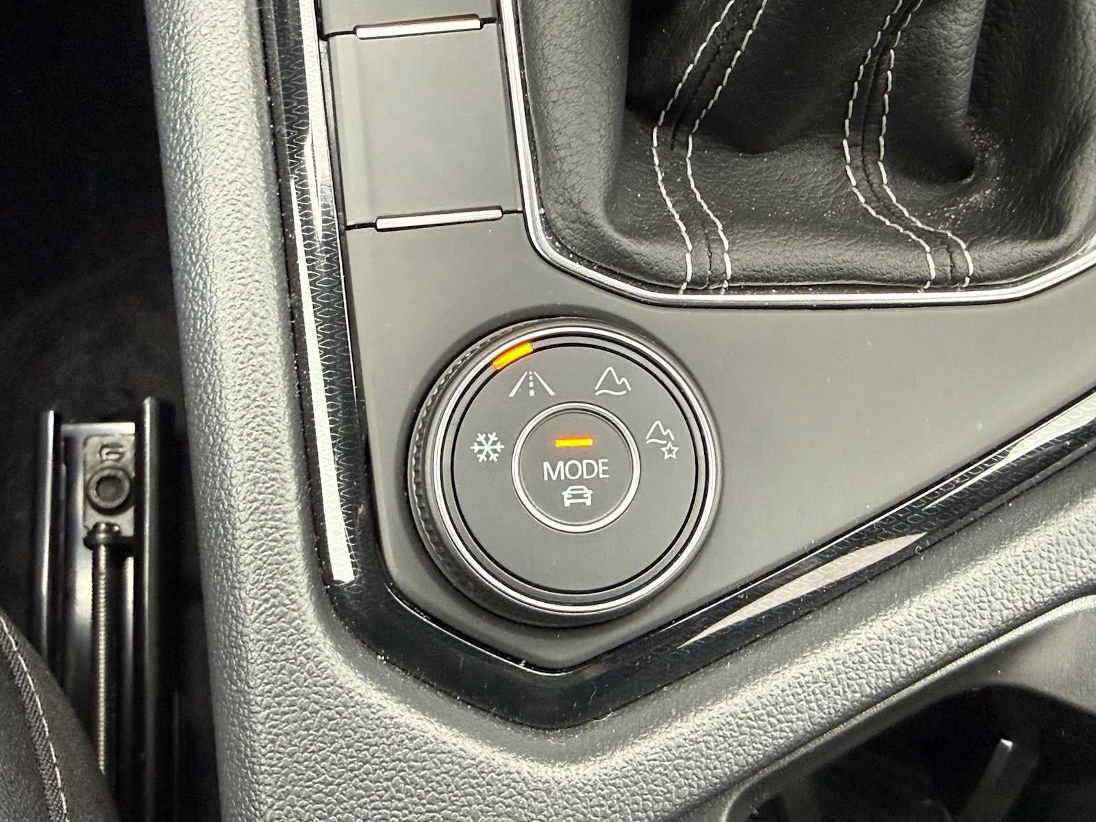 2026 Volkswagen Taos SE Black - Photo 20