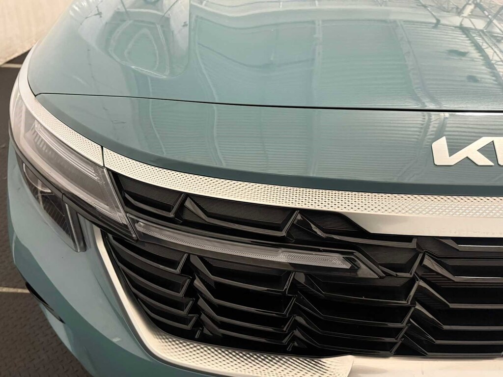 Used 2024 Kia Seltos EX SUV