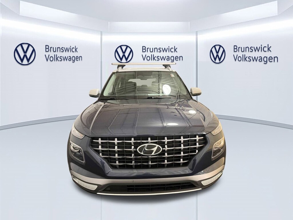 Used 2023 Hyundai Venue Limited SUV