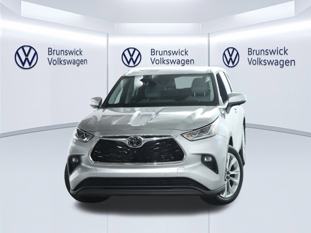 Used 2023 Toyota Highlander Limited SUV