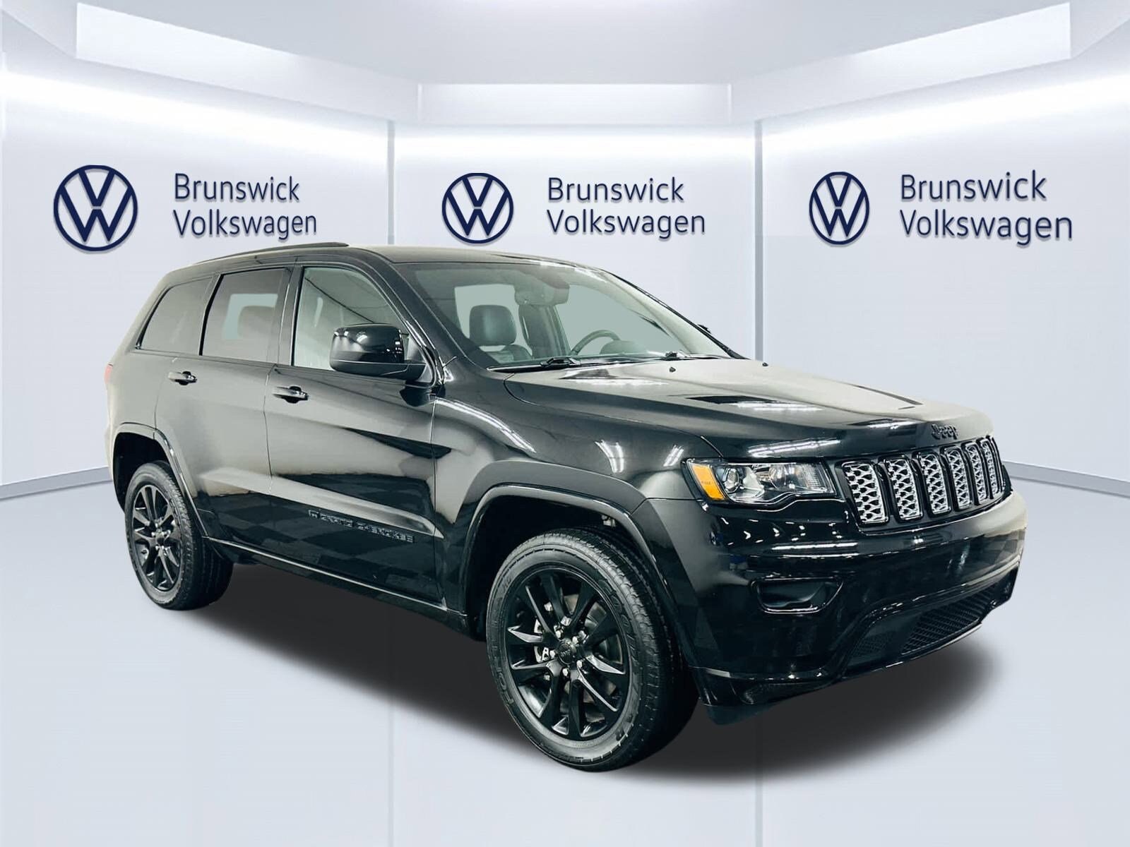 2022 Jeep Cherokee Laredo photo 3