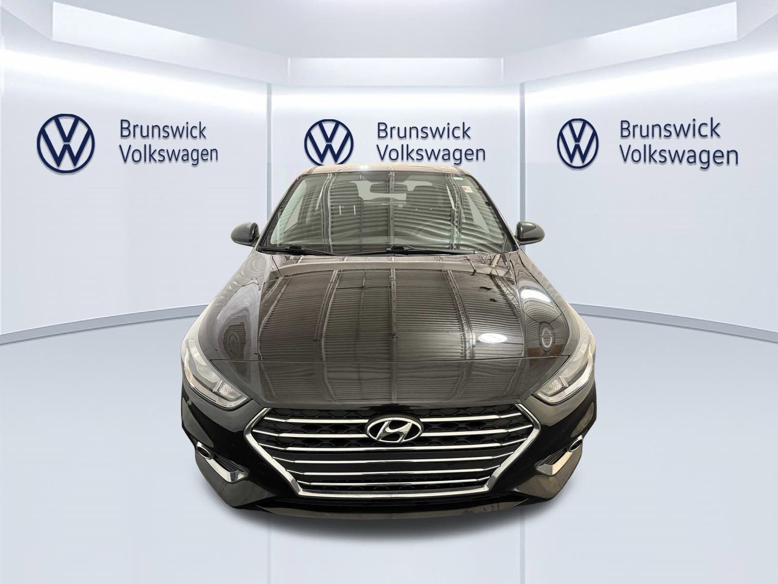 2020 Hyundai Accent SEL photo 2