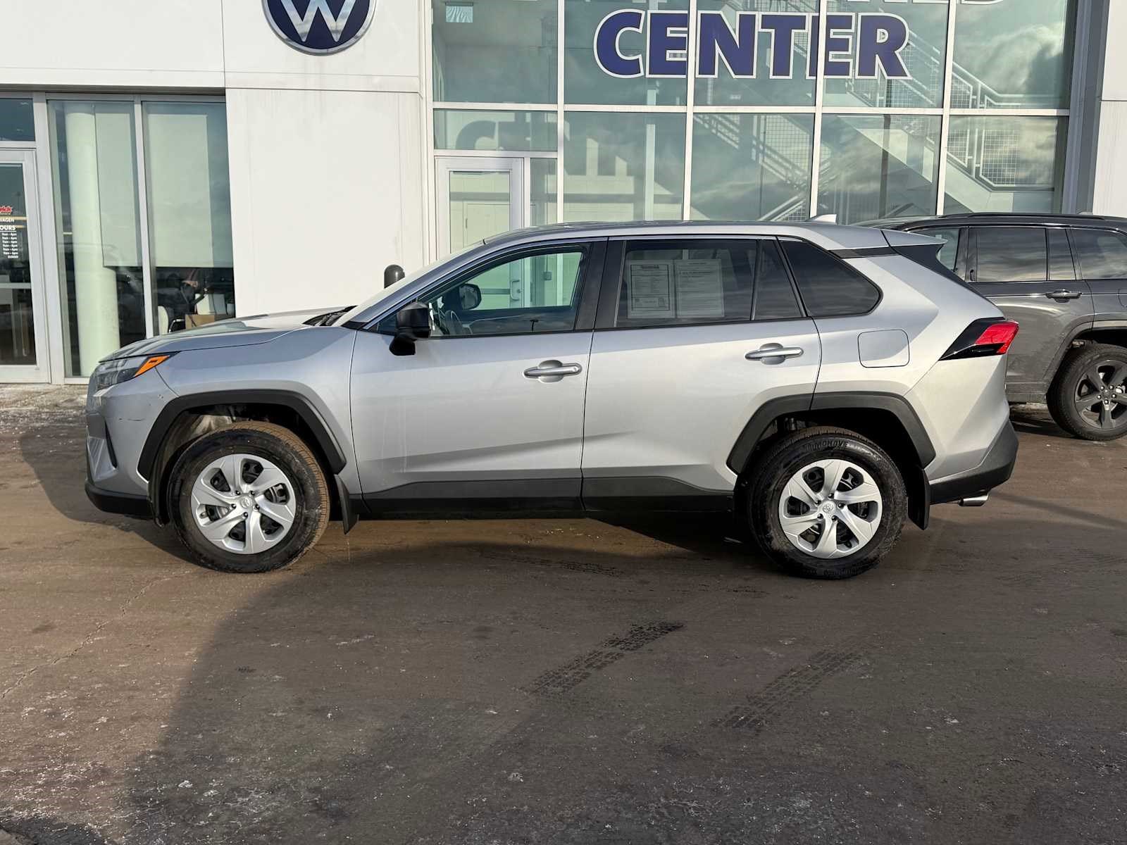 View vehicle photo 3